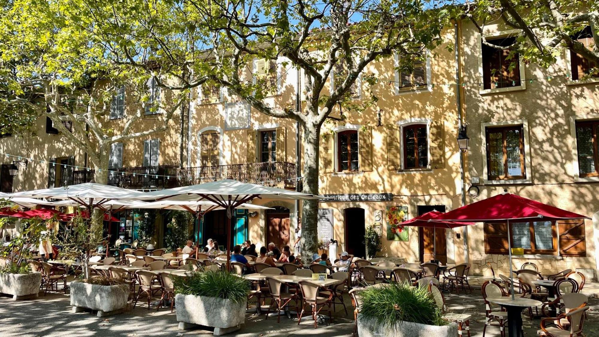 Au Coeur Du Village Provencal 토르뚜르 외부 사진